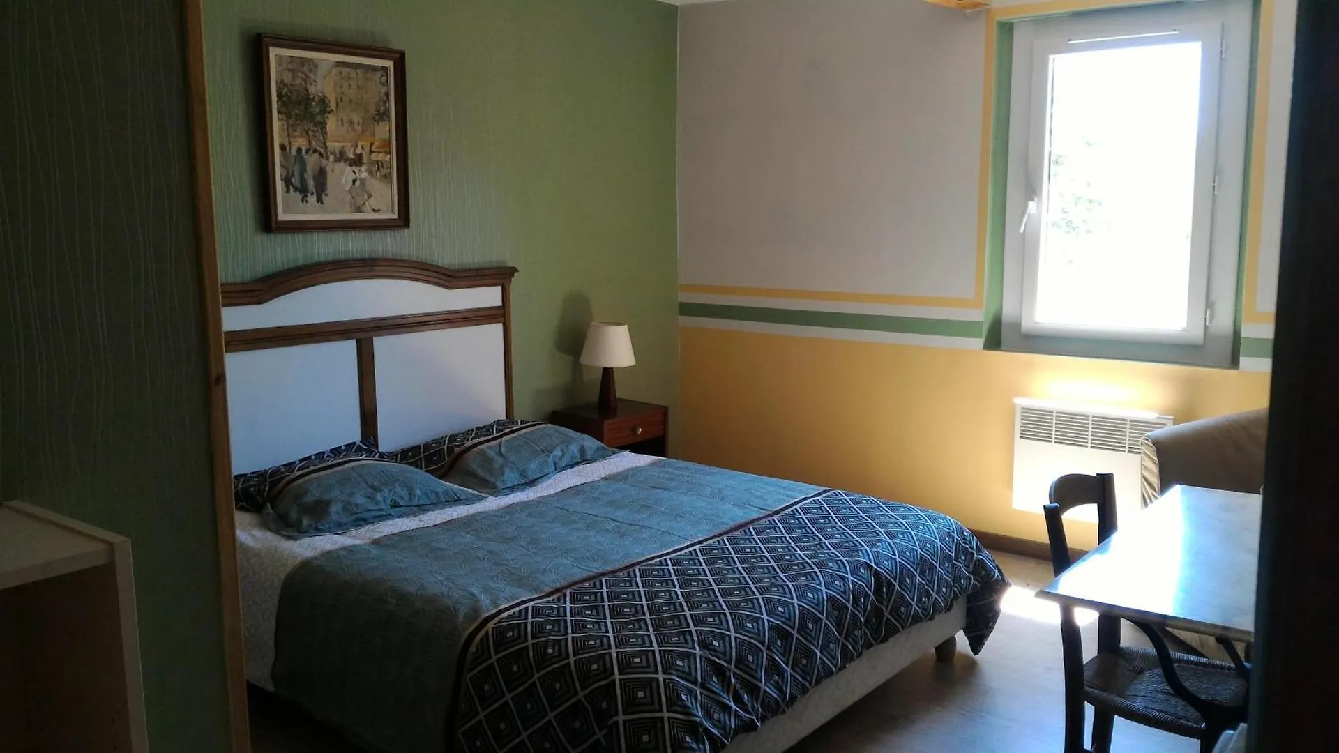 Bed & Breakfast Bed and Breakfast Plumes D'Art Cerizols Francie